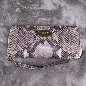 Micheal Kors Wallet